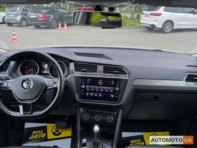 Сірий Фольксваген Тігуан, об'ємом двигуна 2 л та пробігом 60 тис. км за 24699 $, фото 10 на Automoto.ua