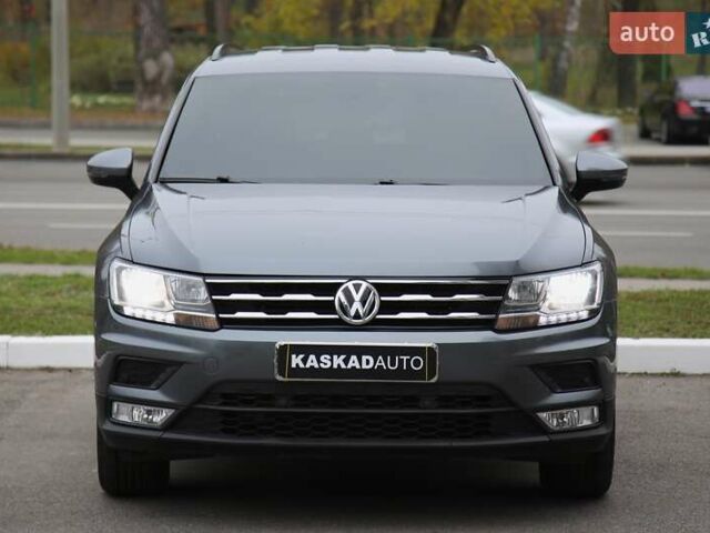 Сірий Фольксваген Тігуан, об'ємом двигуна 1.98 л та пробігом 160 тис. км за 16900 $, фото 1 на Automoto.ua