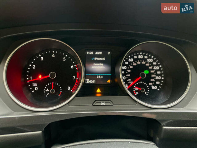 Серый Фольксваген Тигуан, объемом двигателя 2 л и пробегом 205 тыс. км за 16940 $, фото 37 на Automoto.ua
