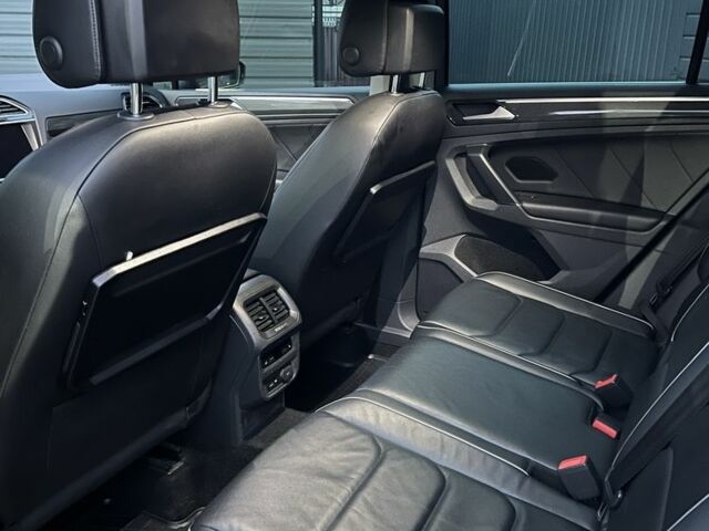 Серый Фольксваген Тигуан, объемом двигателя 2 л и пробегом 116 тыс. км за 28000 $, фото 16 на Automoto.ua