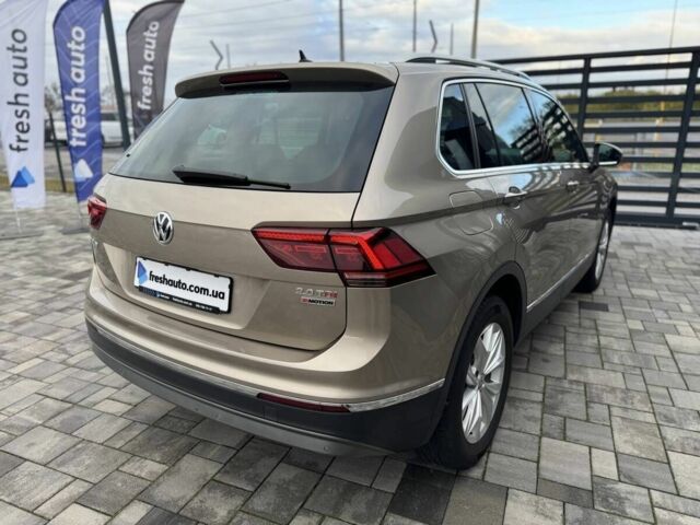 Серый Фольксваген Тигуан, объемом двигателя 2 л и пробегом 320 тыс. км за 20500 $, фото 12 на Automoto.ua
