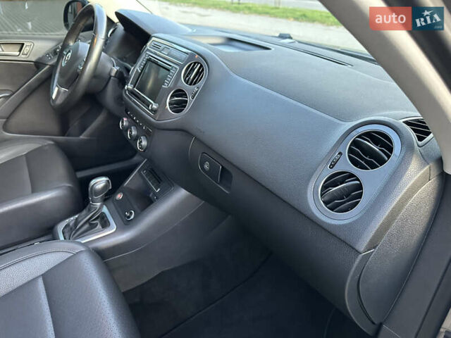 Сірий Фольксваген Тігуан, об'ємом двигуна 1.98 л та пробігом 158 тис. км за 13999 $, фото 22 на Automoto.ua