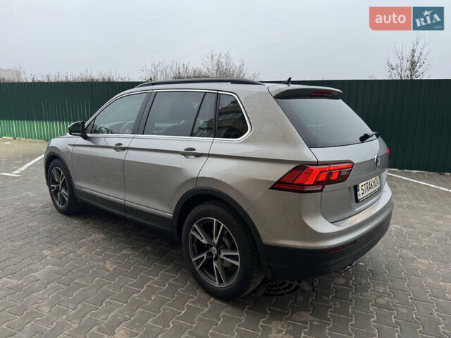 Серый Фольксваген Тигуан, объемом двигателя 1.97 л и пробегом 149 тыс. км за 25000 $, фото 9 на Automoto.ua
