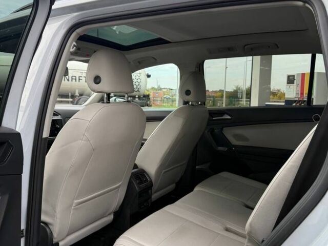 Серый Фольксваген Тигуан, объемом двигателя 2 л и пробегом 167 тыс. км за 15999 $, фото 11 на Automoto.ua