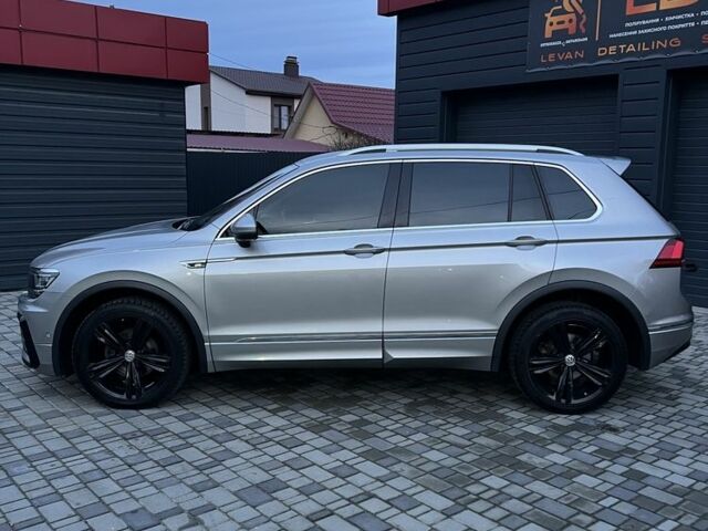 Серый Фольксваген Тигуан, объемом двигателя 2 л и пробегом 116 тыс. км за 28000 $, фото 4 на Automoto.ua