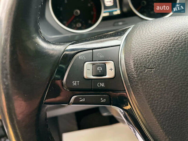 Серый Фольксваген Тигуан, объемом двигателя 2 л и пробегом 205 тыс. км за 16940 $, фото 35 на Automoto.ua