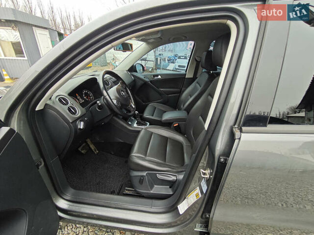 Серый Фольксваген Тигуан, объемом двигателя 1.98 л и пробегом 207 тыс. км за 13200 $, фото 8 на Automoto.ua