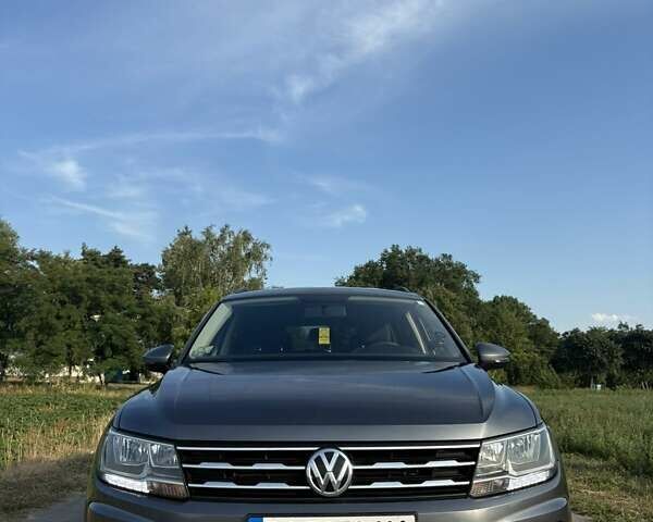 Сірий Фольксваген Тігуан, об'ємом двигуна 1.98 л та пробігом 116 тис. км за 18500 $, фото 4 на Automoto.ua