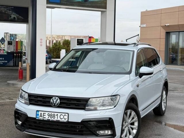 Серый Фольксваген Тигуан, объемом двигателя 2 л и пробегом 167 тыс. км за 15999 $, фото 6 на Automoto.ua