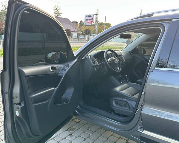 Сірий Фольксваген Тігуан, об'ємом двигуна 1.98 л та пробігом 158 тис. км за 13999 $, фото 46 на Automoto.ua