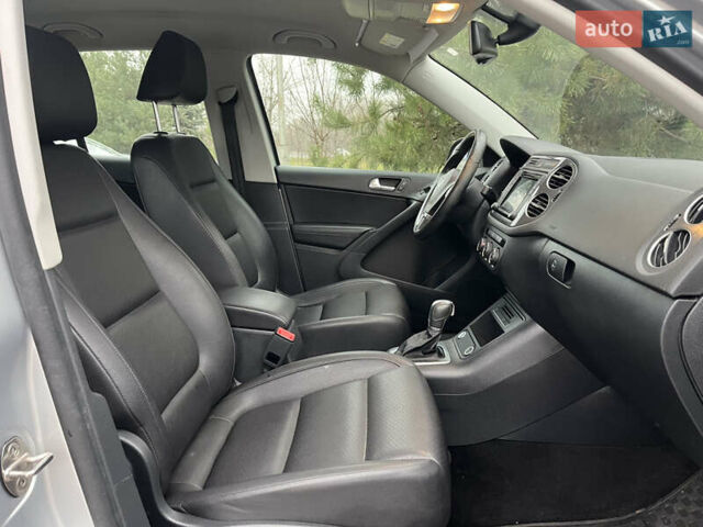 Серый Фольксваген Тигуан, объемом двигателя 2 л и пробегом 172 тыс. км за 10990 $, фото 9 на Automoto.ua