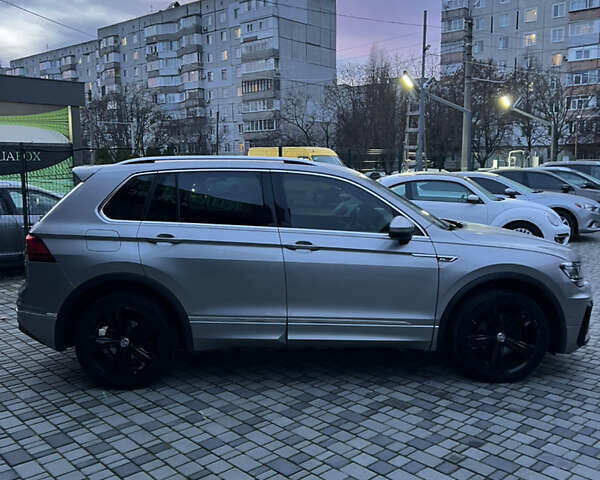 Серый Фольксваген Тигуан, объемом двигателя 1.97 л и пробегом 116 тыс. км за 28000 $, фото 13 на Automoto.ua