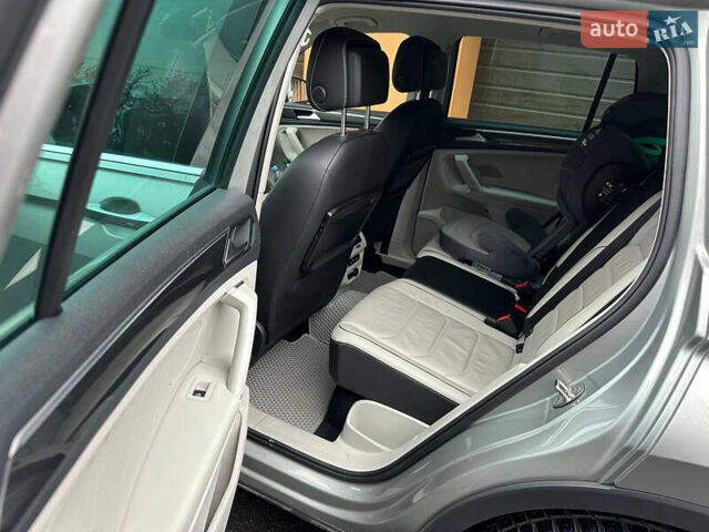 Серый Фольксваген Тигуан, объемом двигателя 1.97 л и пробегом 149 тыс. км за 25500 $, фото 14 на Automoto.ua