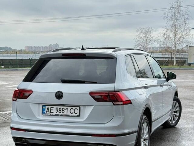 Серый Фольксваген Тигуан, объемом двигателя 2 л и пробегом 167 тыс. км за 15999 $, фото 7 на Automoto.ua