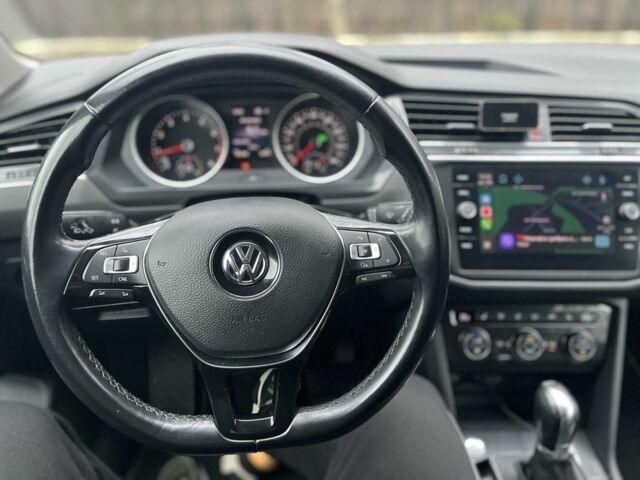 Сірий Фольксваген Тігуан, об'ємом двигуна 2 л та пробігом 126 тис. км за 19400 $, фото 3 на Automoto.ua