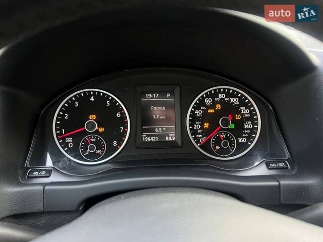 Сірий Фольксваген Тігуан, об'ємом двигуна 2 л та пробігом 196 тис. км за 13300 $, фото 13 на Automoto.ua