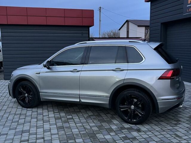 Серый Фольксваген Тигуан, объемом двигателя 2 л и пробегом 116 тыс. км за 28000 $, фото 5 на Automoto.ua