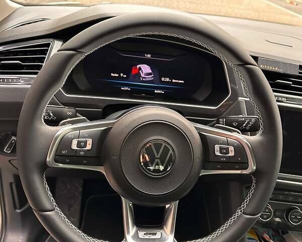 Серый Фольксваген Тигуан, объемом двигателя 1.97 л и пробегом 66 тыс. км за 29500 $, фото 6 на Automoto.ua