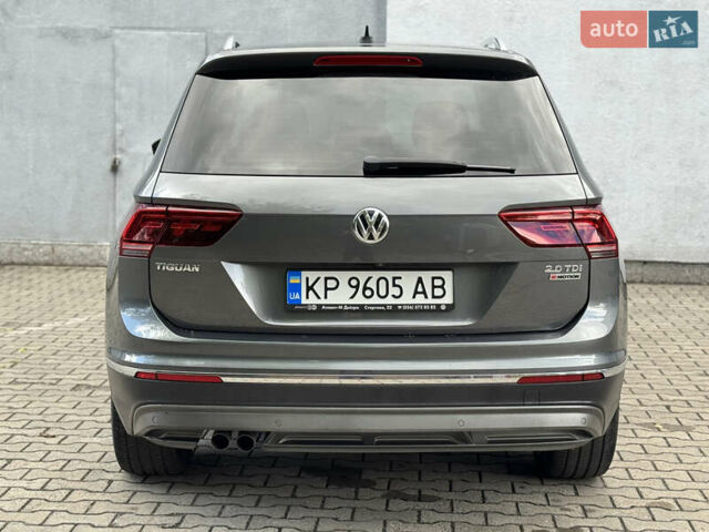 Серый Фольксваген Тигуан, объемом двигателя 2 л и пробегом 197 тыс. км за 22900 $, фото 7 на Automoto.ua
