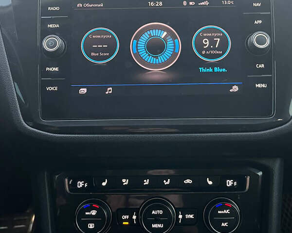 Серый Фольксваген Тигуан, объемом двигателя 1.98 л и пробегом 127 тыс. км за 17800 $, фото 21 на Automoto.ua