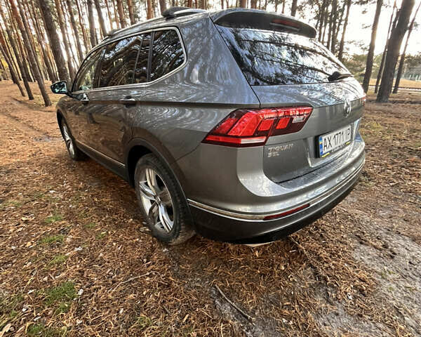 Сірий Фольксваген Тігуан, об'ємом двигуна 1.98 л та пробігом 81 тис. км за 23000 $, фото 4 на Automoto.ua