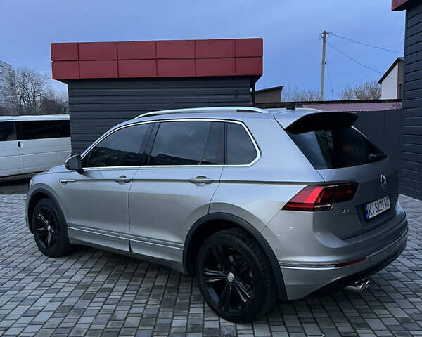 Серый Фольксваген Тигуан, объемом двигателя 1.97 л и пробегом 116 тыс. км за 28000 $, фото 7 на Automoto.ua