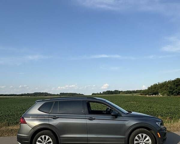 Сірий Фольксваген Тігуан, об'ємом двигуна 1.98 л та пробігом 116 тис. км за 18500 $, фото 7 на Automoto.ua