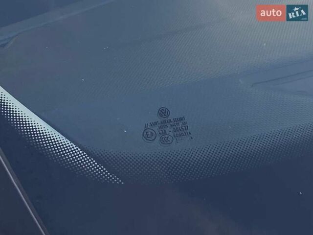 Серый Фольксваген Тигуан, объемом двигателя 2 л и пробегом 264 тыс. км за 15500 $, фото 8 на Automoto.ua