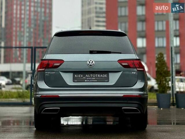 Серый Фольксваген Тигуан, объемом двигателя 2 л и пробегом 155 тыс. км за 18500 $, фото 13 на Automoto.ua