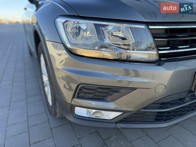 Сірий Фольксваген Тігуан, об'ємом двигуна 1.98 л та пробігом 84 тис. км за 23750 $, фото 29 на Automoto.ua