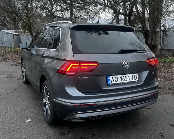 Серый Фольксваген Тигуан, объемом двигателя 1.98 л и пробегом 271 тыс. км за 24500 $, фото 1 на Automoto.ua