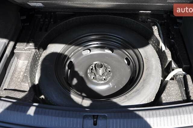 Сірий Фольксваген Тігуан, об'ємом двигуна 1.98 л та пробігом 119 тис. км за 22900 $, фото 8 на Automoto.ua