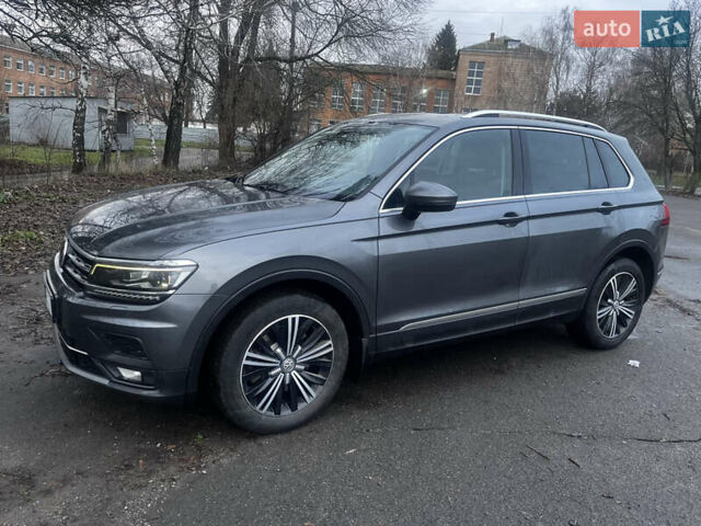 Серый Фольксваген Тигуан, объемом двигателя 1.98 л и пробегом 271 тыс. км за 24500 $, фото 3 на Automoto.ua
