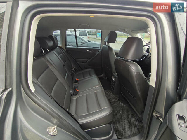 Серый Фольксваген Тигуан, объемом двигателя 1.98 л и пробегом 207 тыс. км за 13200 $, фото 17 на Automoto.ua