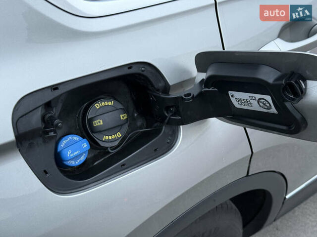 Серый Фольксваген Тигуан, объемом двигателя 2 л и пробегом 263 тыс. км за 18700 $, фото 46 на Automoto.ua