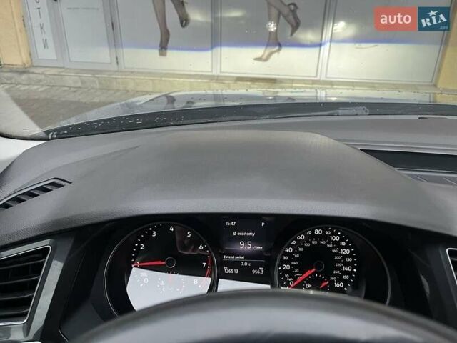 Серый Фольксваген Тигуан, объемом двигателя 2 л и пробегом 126 тыс. км за 19400 $, фото 26 на Automoto.ua