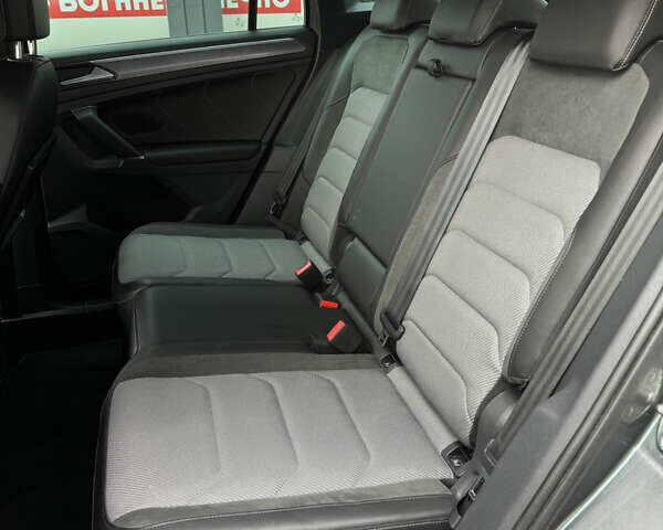 Сірий Фольксваген Тігуан, об'ємом двигуна 1.98 л та пробігом 163 тис. км за 28600 $, фото 19 на Automoto.ua