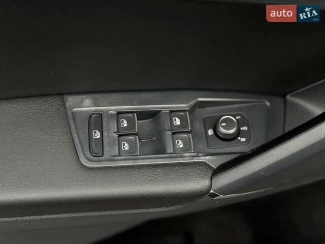 Сірий Фольксваген Тігуан, об'ємом двигуна 1.98 л та пробігом 152 тис. км за 18400 $, фото 30 на Automoto.ua