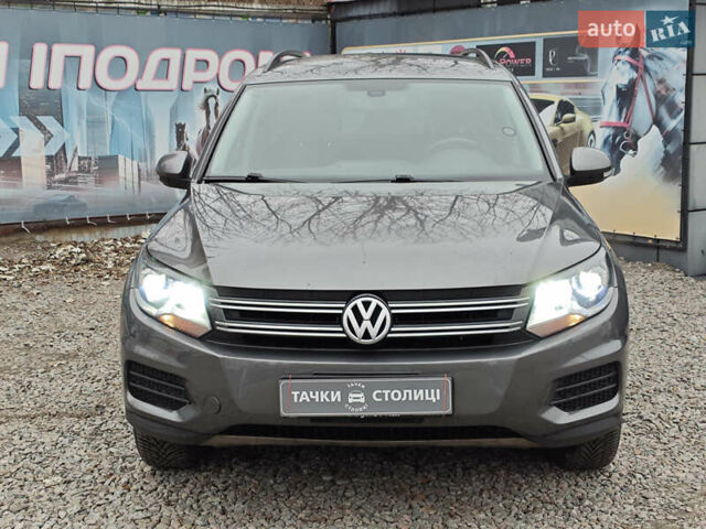 Серый Фольксваген Тигуан, объемом двигателя 1.98 л и пробегом 207 тыс. км за 13200 $, фото 1 на Automoto.ua