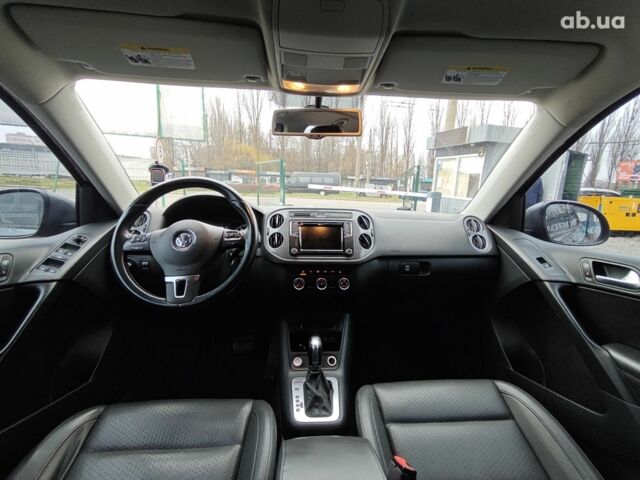 Сірий Фольксваген Тігуан, об'ємом двигуна 0 л та пробігом 207 тис. км за 13200 $, фото 15 на Automoto.ua