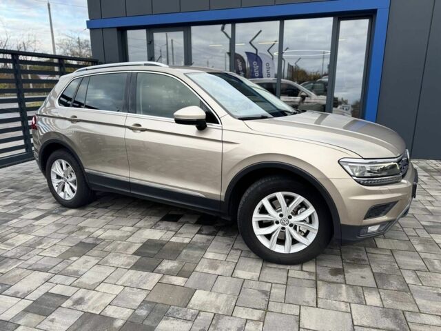 Серый Фольксваген Тигуан, объемом двигателя 2 л и пробегом 320 тыс. км за 20500 $, фото 6 на Automoto.ua