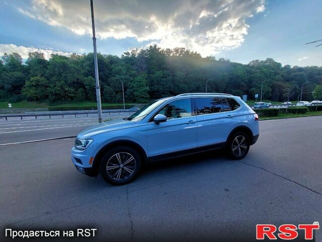 Серый Фольксваген Тигуан, объемом двигателя 2 л и пробегом 160 тыс. км за 24000 $, фото 7 на Automoto.ua