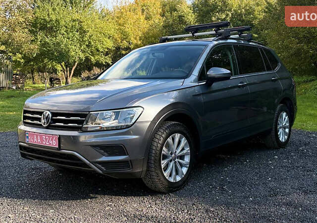 Сірий Фольксваген Тігуан, об'ємом двигуна 1.98 л та пробігом 149 тис. км за 17800 $, фото 4 на Automoto.ua