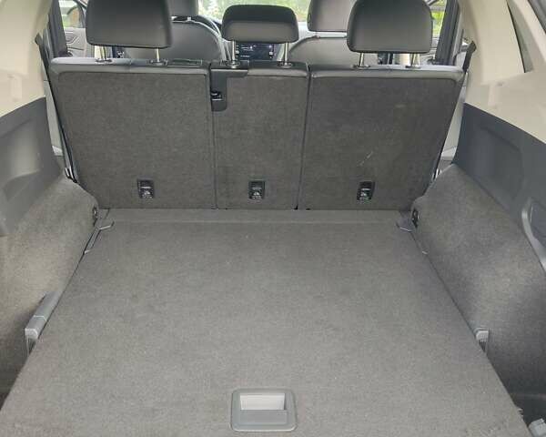 Серый Фольксваген Тигуан, объемом двигателя 1.98 л и пробегом 134 тыс. км за 20000 $, фото 12 на Automoto.ua