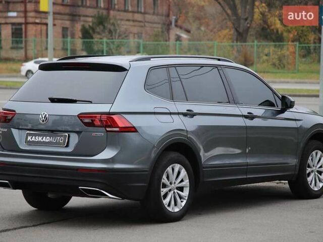 Сірий Фольксваген Тігуан, об'ємом двигуна 1.98 л та пробігом 160 тис. км за 16900 $, фото 5 на Automoto.ua