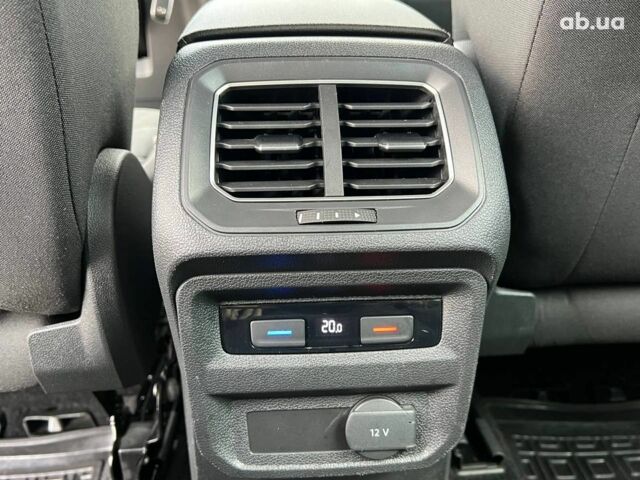 Серый Фольксваген Тигуан, объемом двигателя 2 л и пробегом 250 тыс. км за 22680 $, фото 39 на Automoto.ua