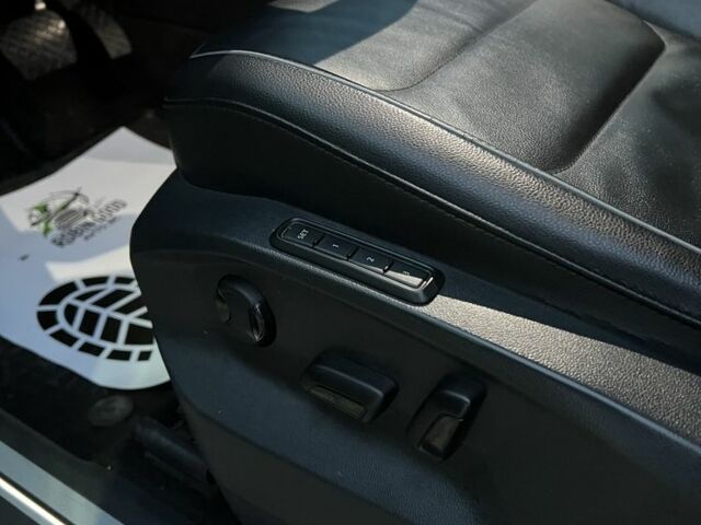 Серый Фольксваген Тигуан, объемом двигателя 2 л и пробегом 116 тыс. км за 28000 $, фото 19 на Automoto.ua