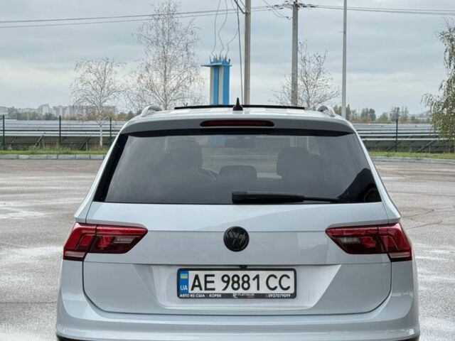 Серый Фольксваген Тигуан, объемом двигателя 2 л и пробегом 167 тыс. км за 15999 $, фото 8 на Automoto.ua