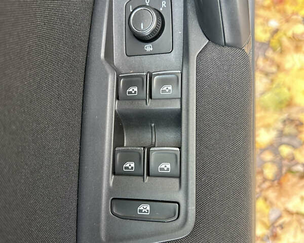 Серый Фольксваген Тигуан, объемом двигателя 1.98 л и пробегом 265 тыс. км за 20999 $, фото 15 на Automoto.ua