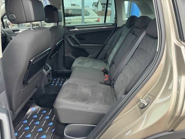 Серый Фольксваген Тигуан, объемом двигателя 2 л и пробегом 320 тыс. км за 20500 $, фото 4 на Automoto.ua